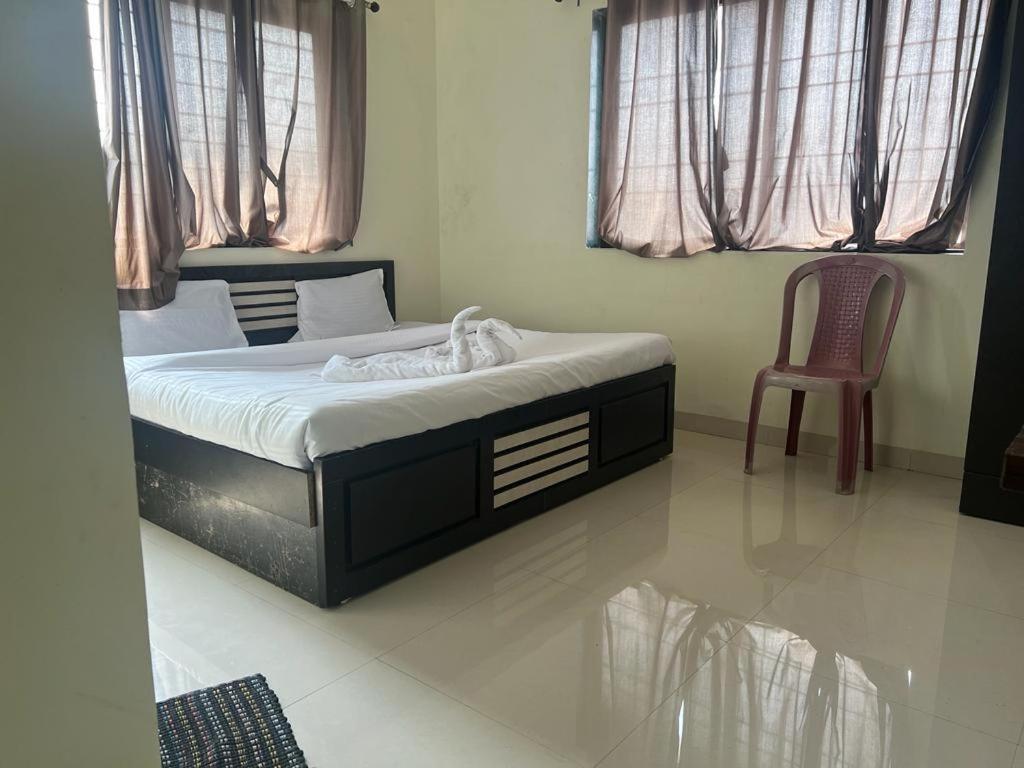لونافالا Blue Bell Homestay المظهر الخارجي الصورة