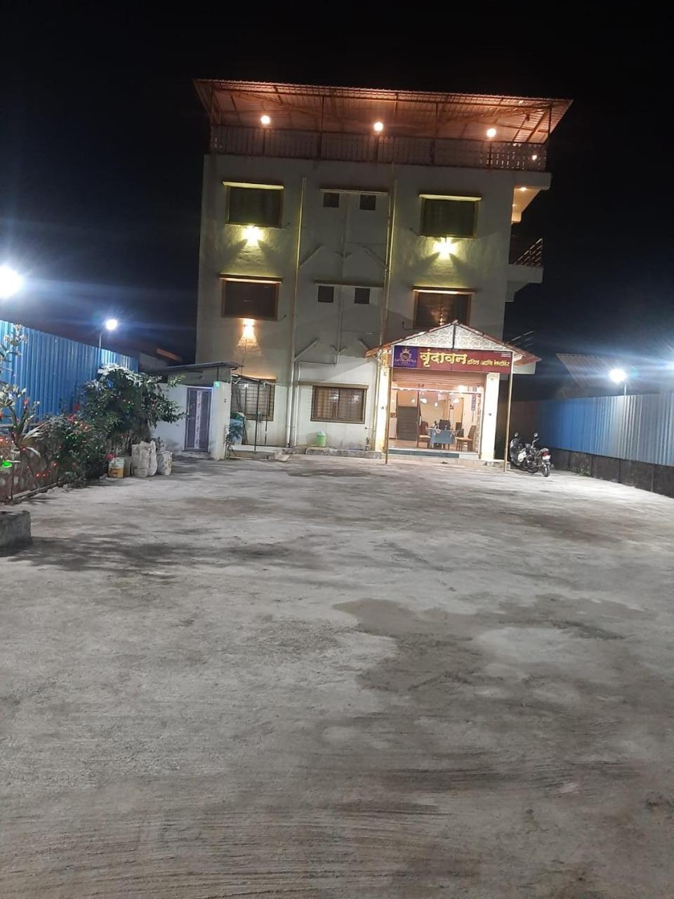 لونافالا Blue Bell Homestay المظهر الخارجي الصورة