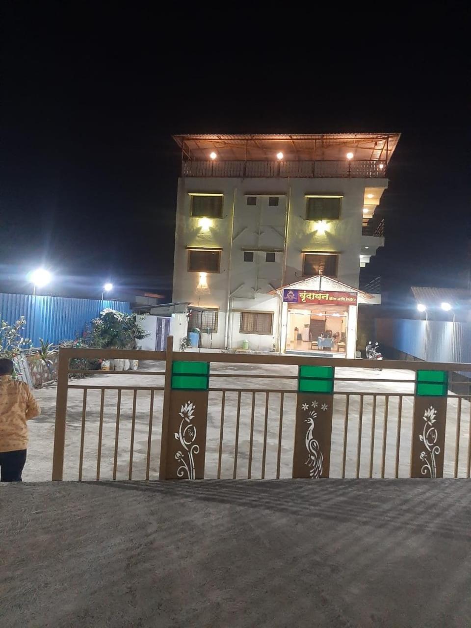 لونافالا Blue Bell Homestay المظهر الخارجي الصورة