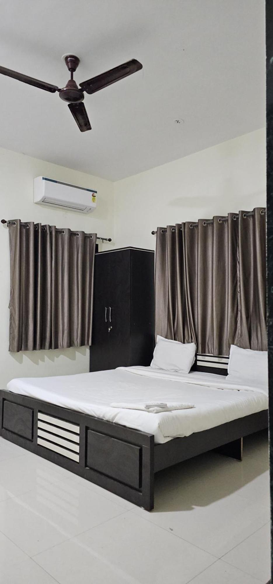 لونافالا Blue Bell Homestay المظهر الخارجي الصورة